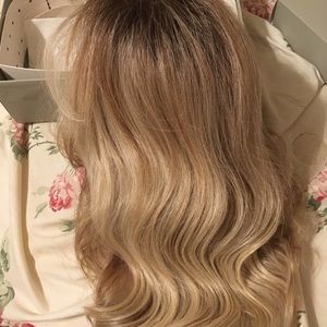 Stunning Raquel Welch Editor’s pick synthetic wig.